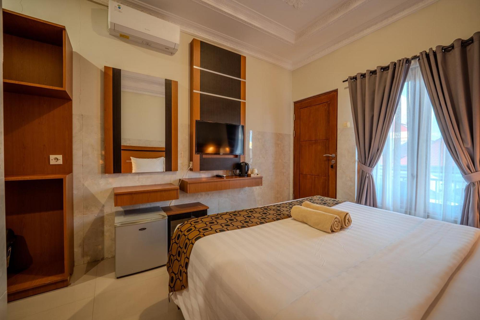 Deluxe Queen Room